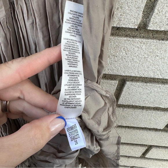 Chico’s Crinkle Zoe Asymmetrical Midi Skirt Taupe Satin Elastic Waist M Tiered - Picture 8 of 8
